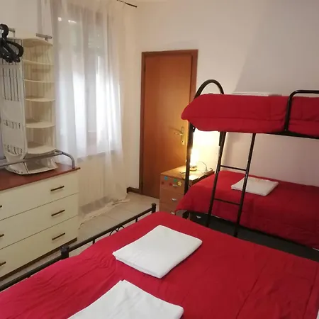 Four Seasons Admiralclass Πανσιόν 3*