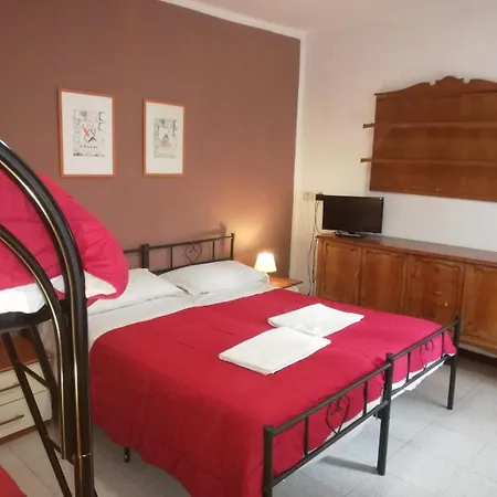 Guest house Four Seasons Admiralclass 3*