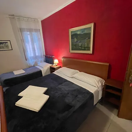 Guest house Four Seasons Admiralclass 3*