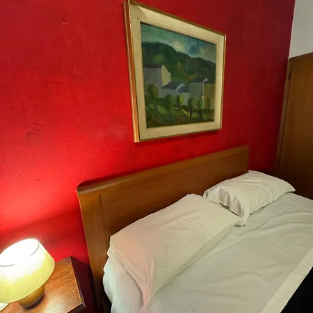Four Seasons Admiralclass Pensjonat 3*